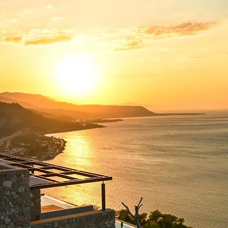 ​le Grand Bleu Hotel 5*