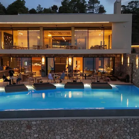 ​le Grand Bleu Hotel