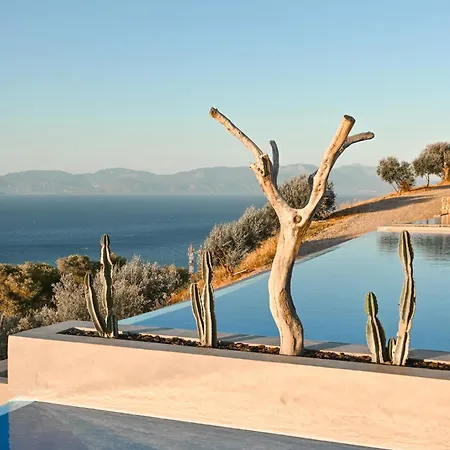 Hotel ​le Grand Bleu 5*