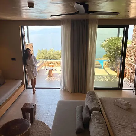 Hotel ​le Grand Bleu 5*