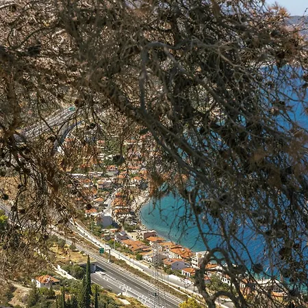 ​le Grand Bleu Derveni