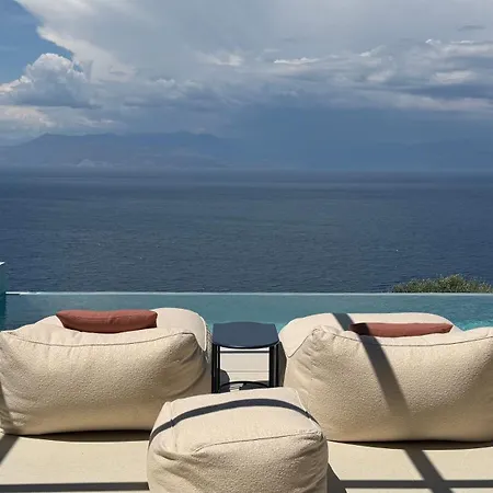 ​le Grand Bleu 5* Derveni