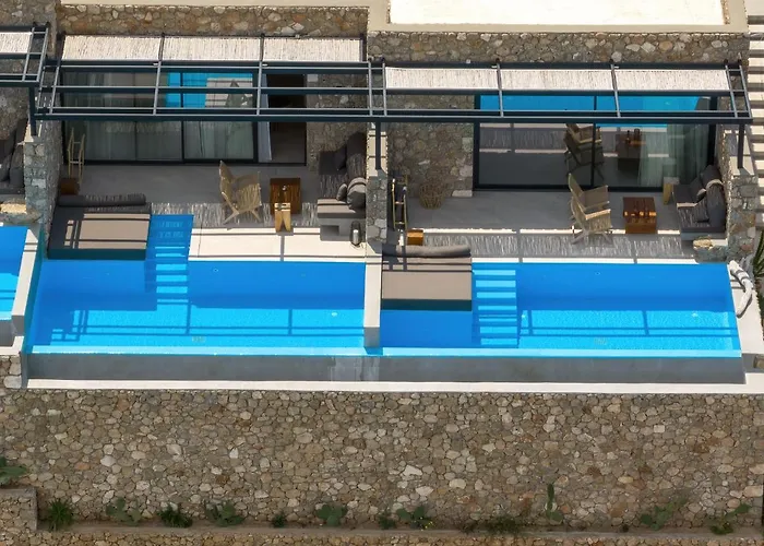 ​le Grand Bleu 5* Derveni