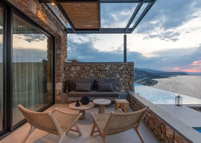 ​le Grand Bleu Otel Dhervénion