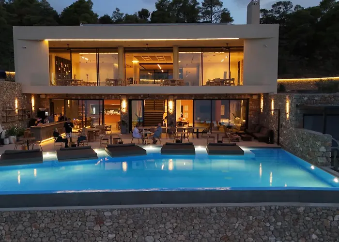 ​le Grand Bleu Hotel