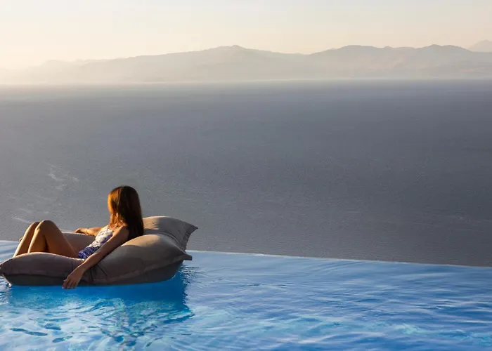 Hotel ​le Grand Bleu