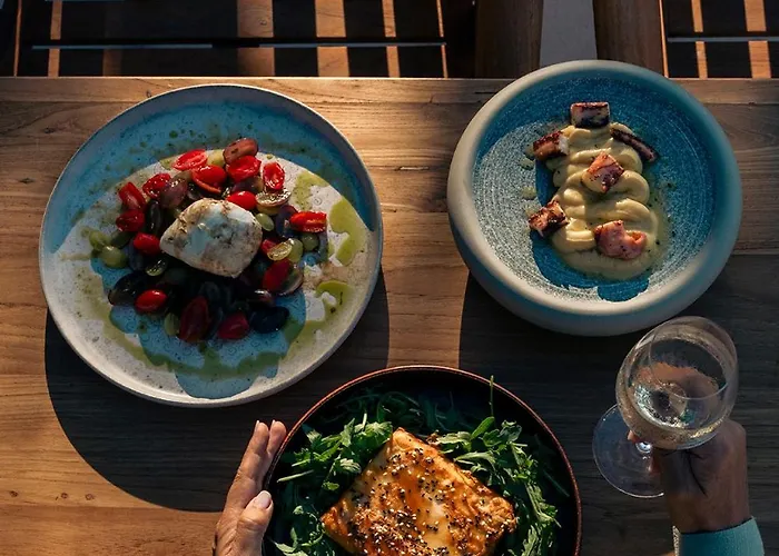 ​le Grand Bleu Otel